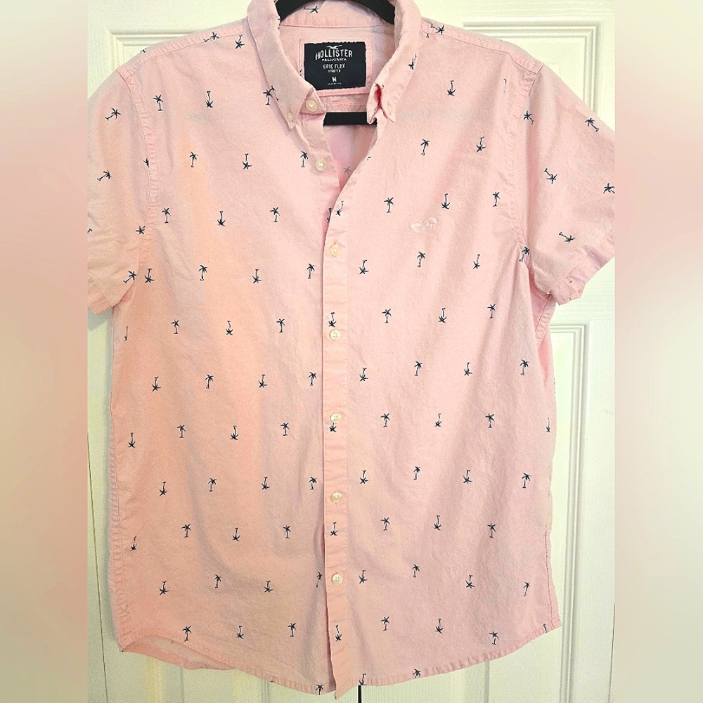Hollister Pink Mens Casual Button Down Shirt with Palm Tree Print Size Medium